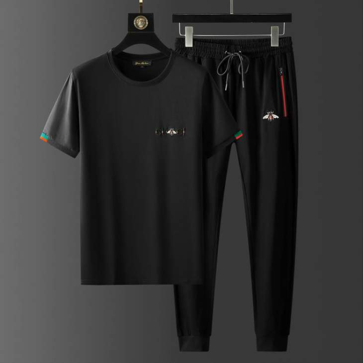Picture of Gucci Shirt Pant Suits _SKUGucciM-4XL25cn2300922005